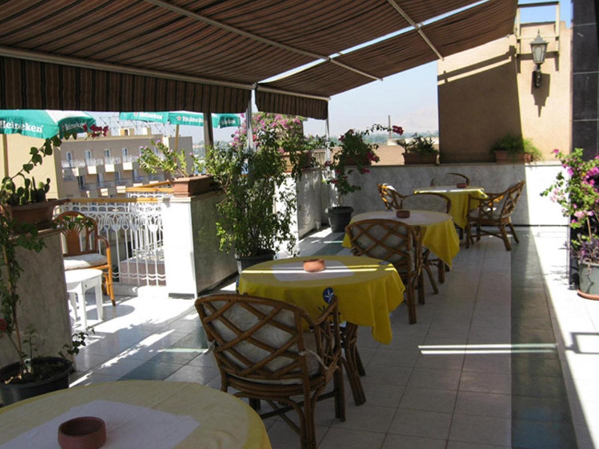 Philippe Luxor Hotel Exteriör bild